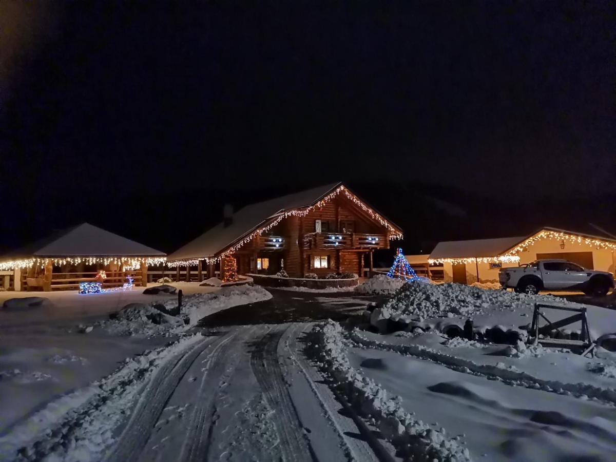 Casa De Poveste Sucevita Esterno foto